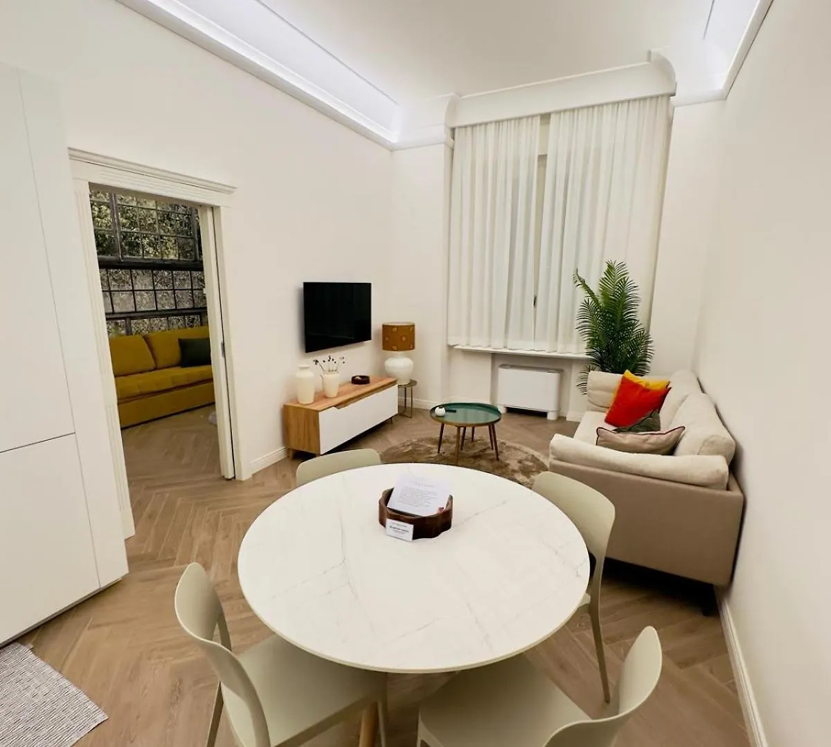 Cuore Di Brera, Unique Location, Great Charm ميلان شقة